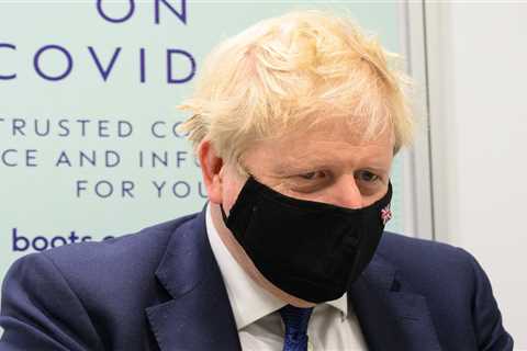 Boris Johnson dodges Commons grilling as minister says PM is ‘going nowhere’ over No 10..