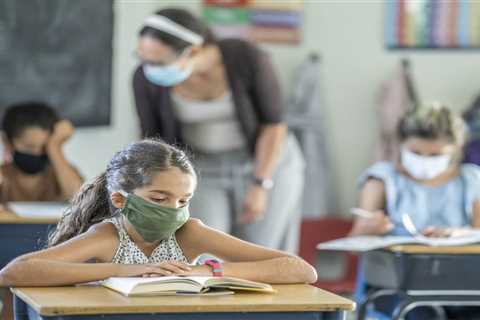 State reports 117 new COVID-19 school outbreaks in last week ⋆