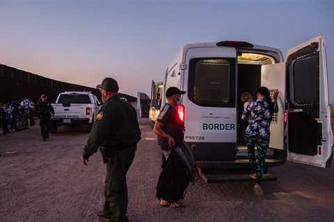 Democrats in Congress Seek Review of Teams Within the Border Patrol