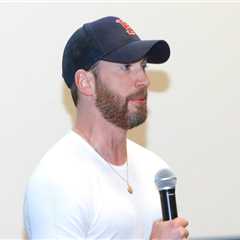 Chris Evans makes a surprise appearance at the ‘Lightyear’ preview in his hometown of Boston!