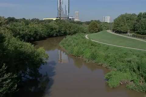 Burn bans lifted across southeast Texas as drought severity decreases and Dallas flood water flows..