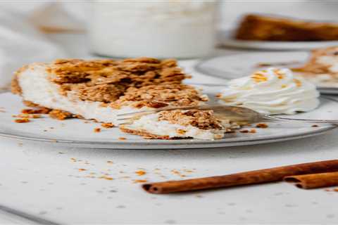 Biscoff Snickerdoodle Cookie Explosion Cheesecake