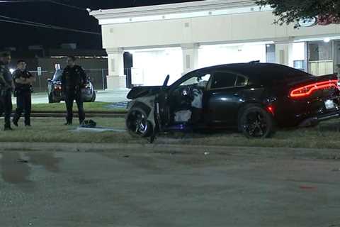 Road rage shooting that caused crash with innocent driver on West Bellfort leaves 1 woman..