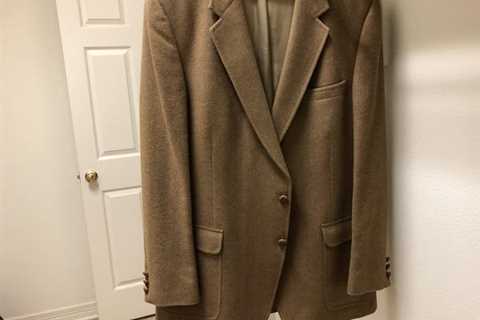 Camel’s Hair Sport Jacket – The Woodlands Texas Clothes & Accessories For Sale