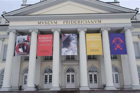 Postponing Documenta would be fatal – •