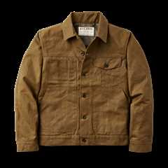 6 of the Best Waxed Canvas Jackets from Filson