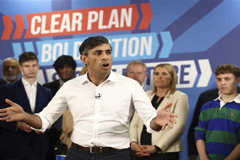 Rishi Sunak vows hard work as Starmer warns of tough final stretch in 72-hour campaign