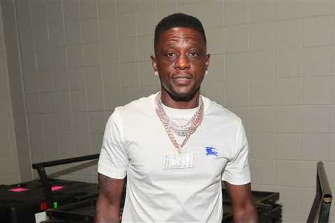 Boosie Badazz Records Interaction WIth Police During Traffic Stop