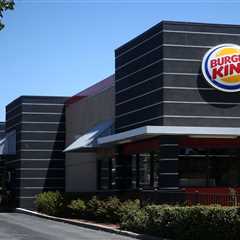 Burger King: New York Mom, 4-Year-Old: Blood In Meals (Videos)