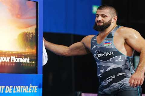 Azerbaijani wrestler secures Olympic bronze (PHOTO)