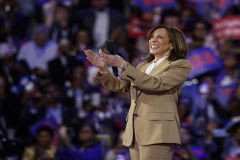 Kamala Harris Makes Surprise Appearance at Democratic National Convention