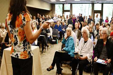 The Importance of Town Hall Meetings for Politicians in Clackamas County, Oregon