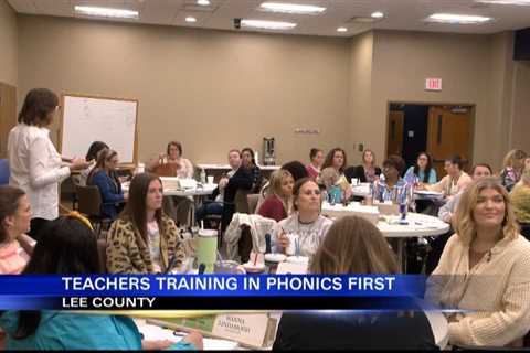 Weeklong training provides teachers with tips on teaching phonics