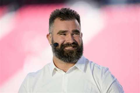 NFL Team Impresses Jason Kelce Early This Season