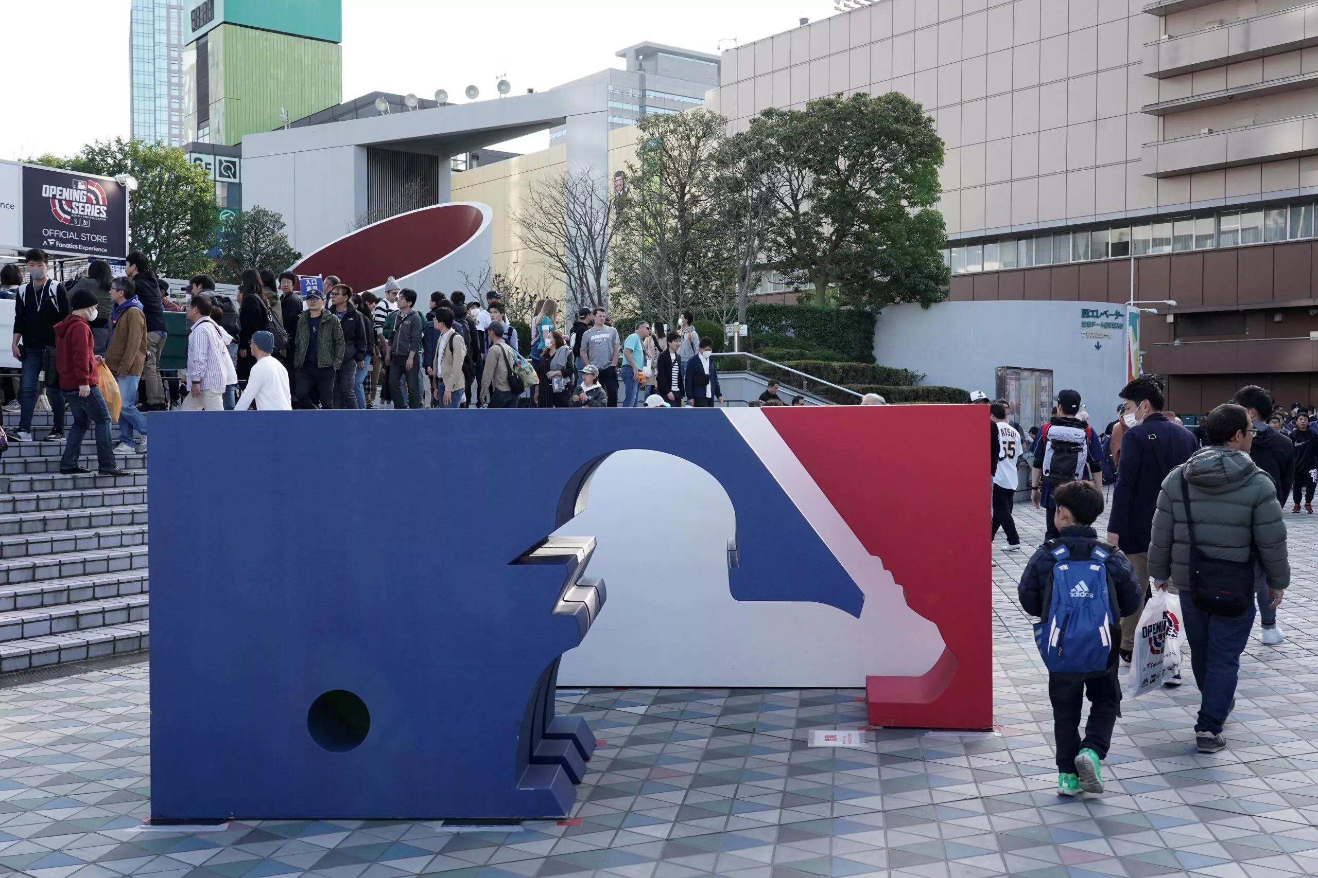 Record High Revenue for MLB Reported in 2024