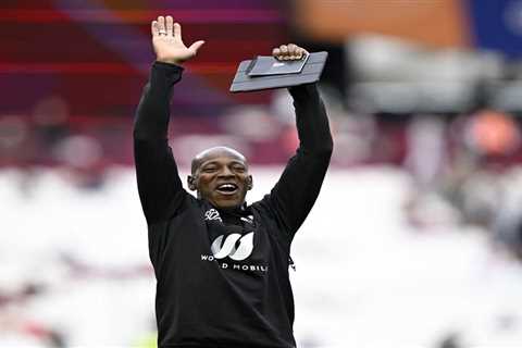 Latics Job Open: Boa Morte and Boateng in the Running
