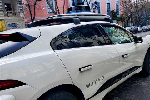 Waymo Rejects Selling Ads to Riders Using Camera Data