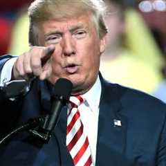 Trump GOES OFF on Fake News CNN and New York Times After Dubious ‘Top Secret’ Intel Assessment..