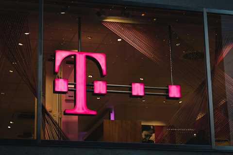 T-Mobile Officially Acquires UScellular