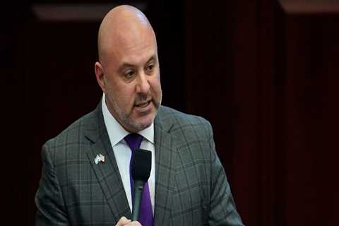 The Debate Over Term Limits for Political Officials in Orange County, Florida