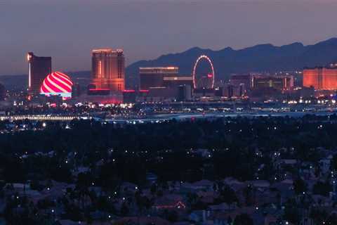 The Pros and Cons of Unlimited Terms for Politicians in Clark County, Nevada