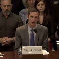 SHOCK TESTIMONY: U.S. Air Force Veteran Reveals He Witnessed a Silent 100-Foot TRIANGLULAR UFO at..