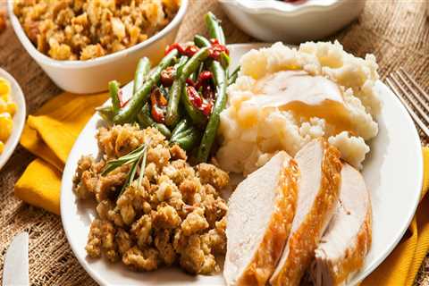 Thanksgiving Traditions in Hamilton County, Tennessee: A Local Expert's Perspective