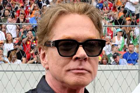 Axl Rose Goes Wild Onstage During Concert – Watch the Video