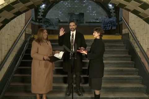 Socialist Zohran Mamdani Sworn In as NYC Mayor in Abandoned Subway Station — Places Hand on Quran..