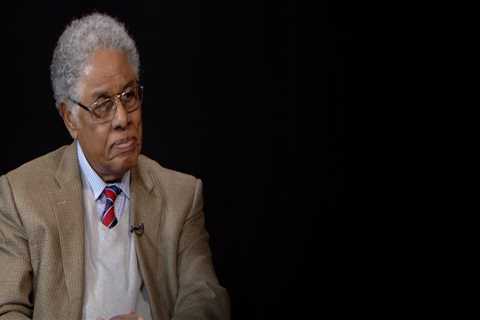 Understanding Resident Sentiments on the Economy in Southwest Florida: Insights from Political News