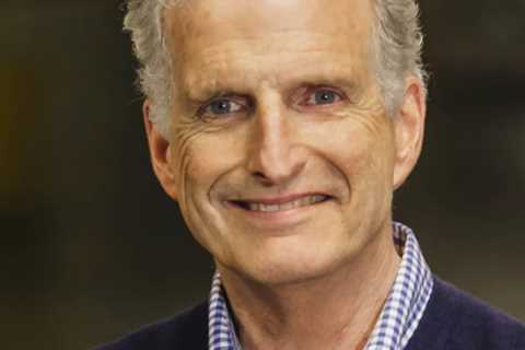 Sustainability In Your Ear: Emerald Packaging CEO Kevin Kelly Delivers Recycled Produce Packaging